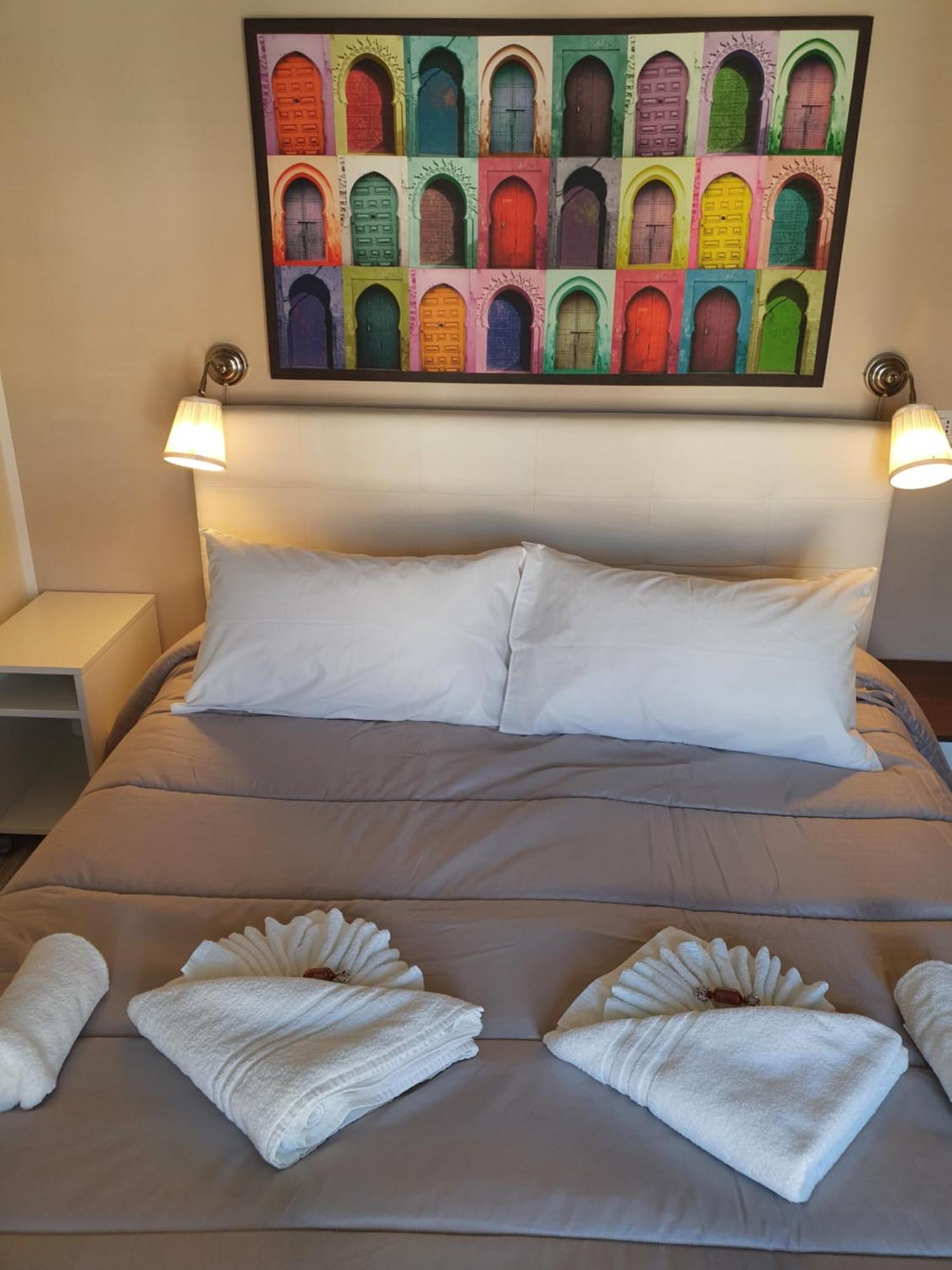 4Rooms Guest House Free Wi-Fi Салерно Экстерьер фото