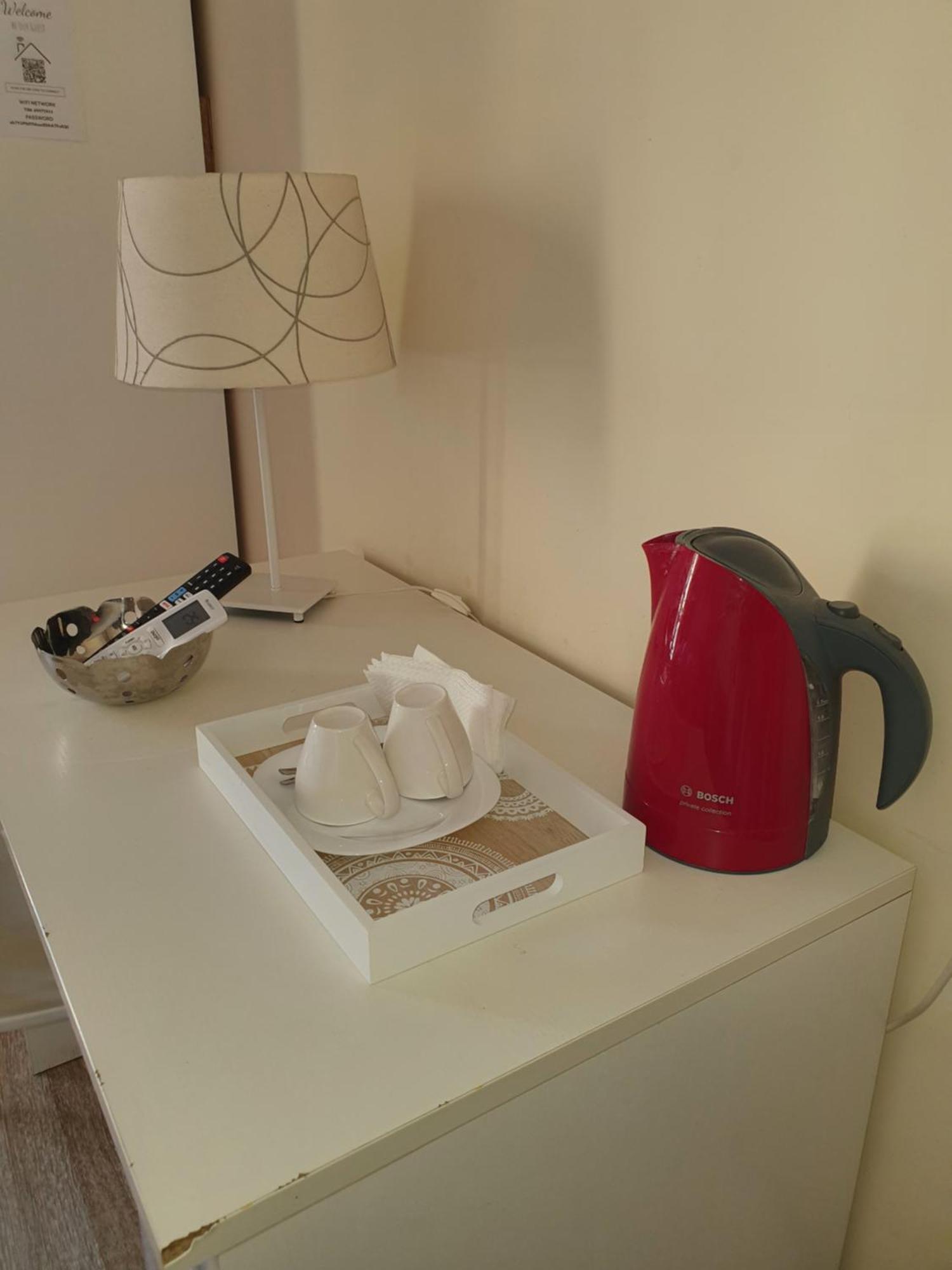 4Rooms Guest House Free Wi-Fi Салерно Экстерьер фото